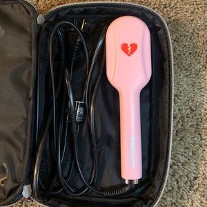 Eva NYC mini hair straightening brush